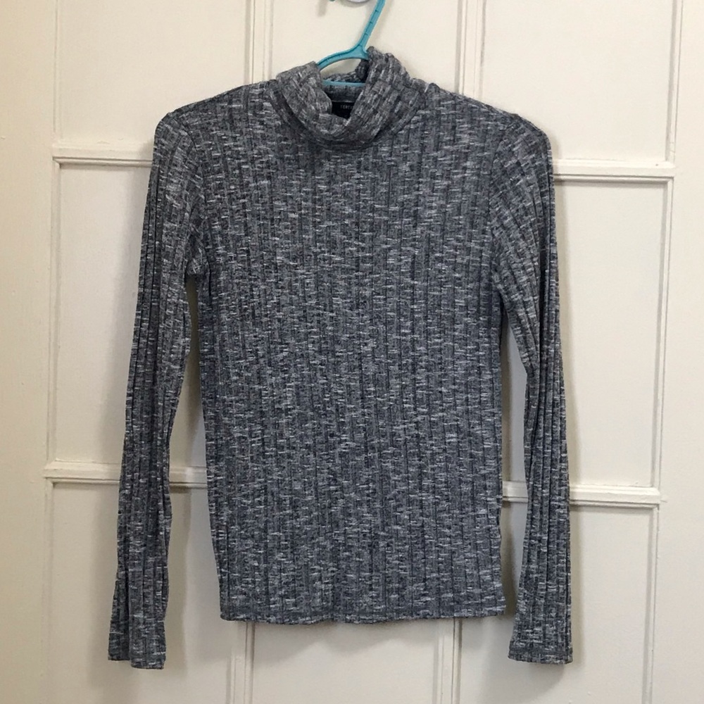 Gray turtleneck